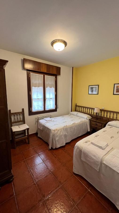 Las Cantigas Villalcazar de Sirga Bagian luar foto